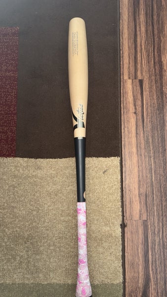 Victus Volpe1 Maple Bat (-3) 30 oz 33" (New)