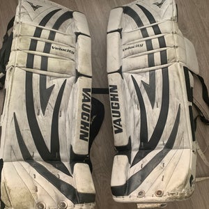 32" Vaughn Velocity V5 Goalie Leg Pads (Used)