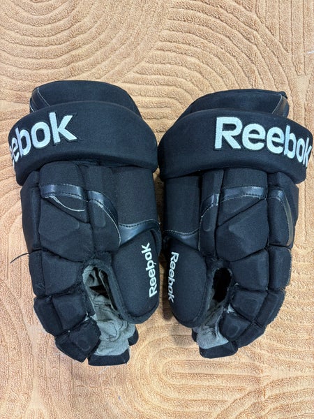 Black Senior Reebok 11KP Gloves 15" (Used)