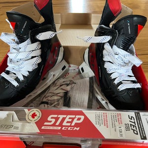 2024 CCM JetSpeed FT6 Pro Hockey Skates Regular Width Size 3.5 (New)