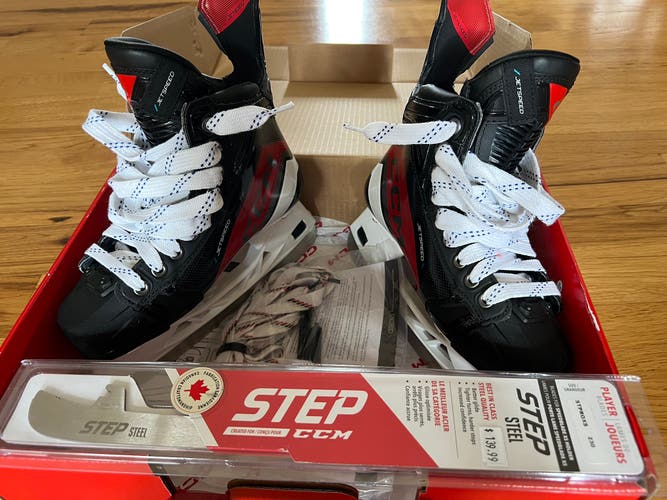 2024 CCM JetSpeed FT6 Pro Hockey Skates Regular Width Size 3.5 (New)