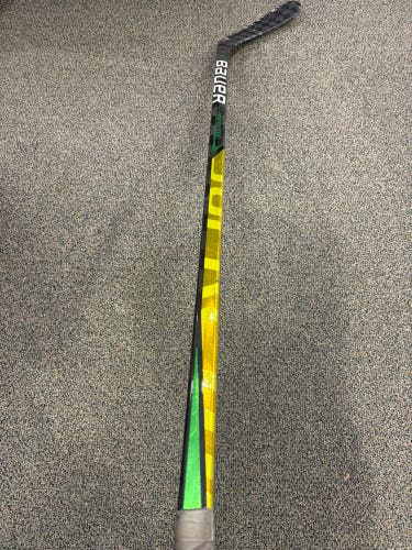 Junior Bauer Supreme UltraSonic Hockey Stick Right Handed | P92 50 Flex (Used)