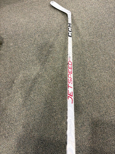 Intermediate CCM JetSpeed FT5 Pro Hockey Stick Left Hand | P29 65 Flex (Used)