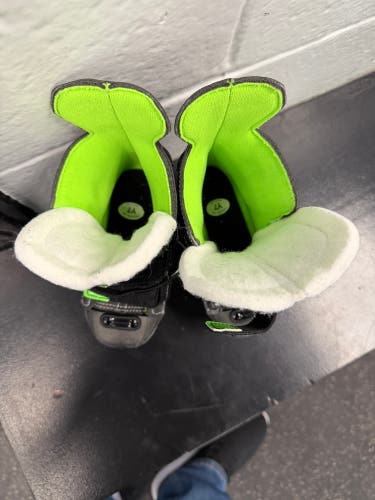 Used Bauer X-LS Youth Hockey Skate Youth 7