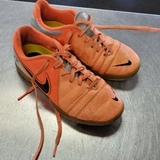 Used Nike Soccer Indoor Shoes Orange Junior 01.5 11497-S000152977