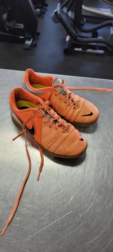 Used Nike Soccer Indoor Shoes Orange Junior 01.5 11497-S000152977