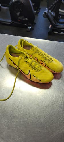Used Nike Soccer Cleats Yellow Senior 6.5 11497-S000152975