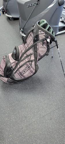 Used Ogio 8 WAY Mens Stand Bag None 11497-S000152964