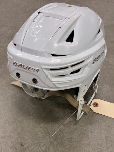 White Medium Bauer Re-Akt 150 Helmet (Used)