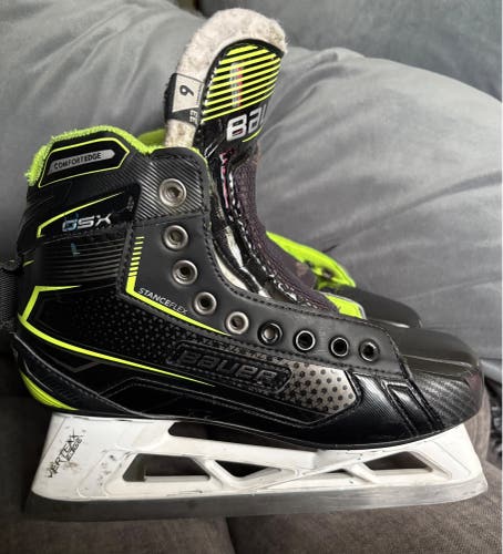 Bauer GSX Hockey Goalie Skates Extra Wide Width Size 6 (Used)