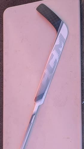Senior CCM Extreme Flex 5 Full Right Goalie Stick 27" Paddle P4 Curve (New)
