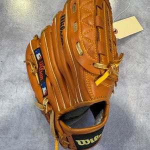 Brown Wilson Staff RH Baseball Glove 11" (Used)