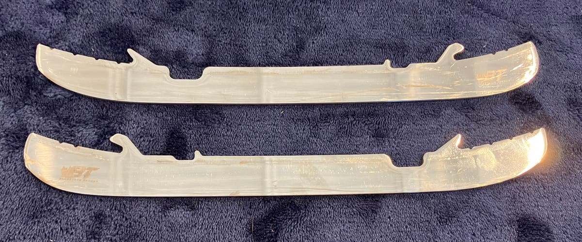 BladeTech Holders, Runners, & Replacement Steel Blades 254 mm (Used)