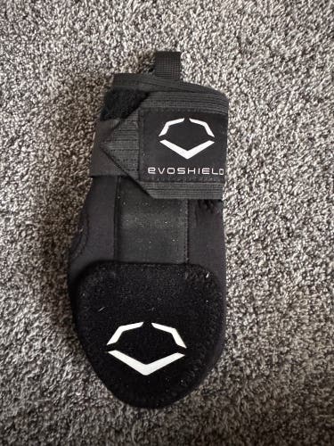 Black Junior EvoShield Sliding Mitt (Used)