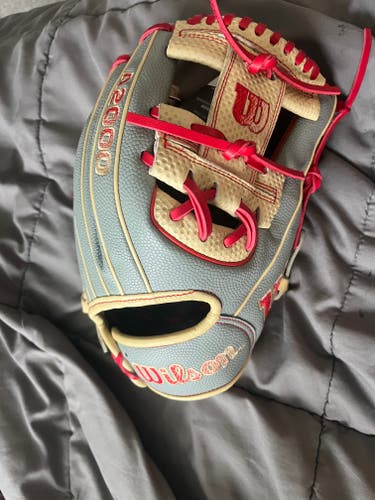 2025 Wilson RH Infield A2000 Baseball Glove  11.5" (New) superskin