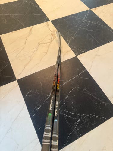 Senior Bauer Proto-R Right Handed Hockey Stick P90TM (New)