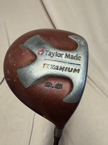 Unisex TaylorMade Titanium Right Handed Driver Regular Flex 9.5 Loft (Used)
