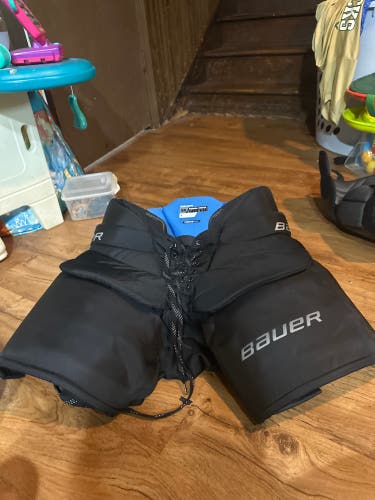 Senior Medium Bauer GSX Hockey Goalie Pants (New)