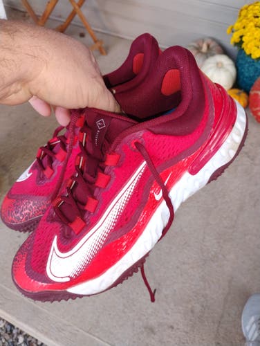 Red Men's Size M 9.0 (W 10.0) Nike Turf Cleats (Used)