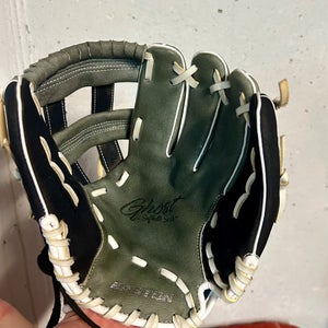 Easton Ghost RHT Softball Glove 11"