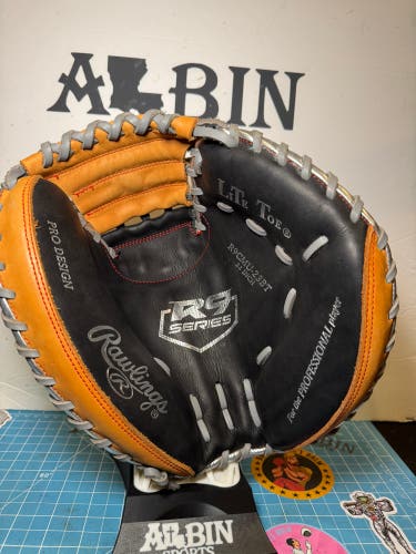 Rawlings R9 RH Catcher's Baseball Glove 32.5" (Used)