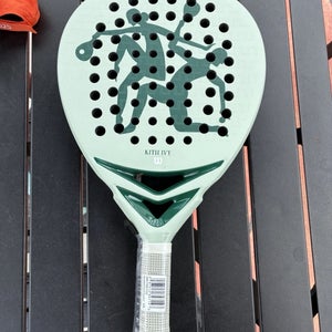 Wilson Kith Ivy Elite II - Limited Edition (4 1/4″) Brand New / Collector’s Piece