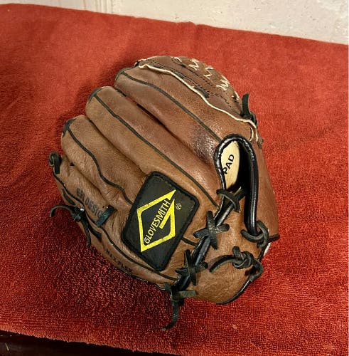 Glove smith Field Commander pitcher / infield glove.  RHT 10.5”