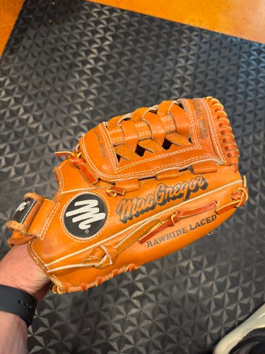 Macgregor RH Baseball Glove (Used)