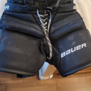 Medium Bauer S23 Elite Goalie Pants (Used)