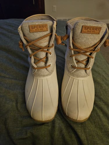 White Size M 9.0 (W 10.0) Sperry Boots (Used)