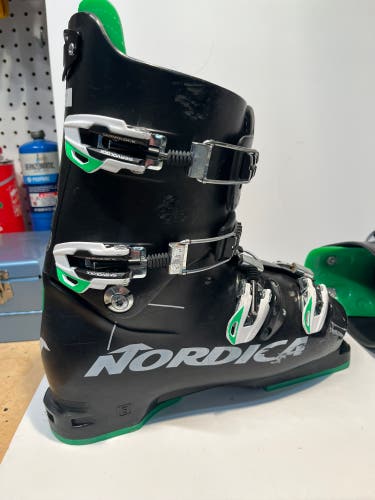 Mondo 27 & 27.5 Unisex Nordica All Mountain Ski Boots Stiff Flex (Used)
