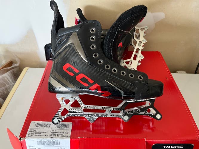 CCM Inline Skates Wide Width Size 7.5 (Used)