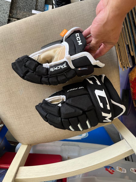 CCM Tacks 4 Roll Gloves 13" (Used)