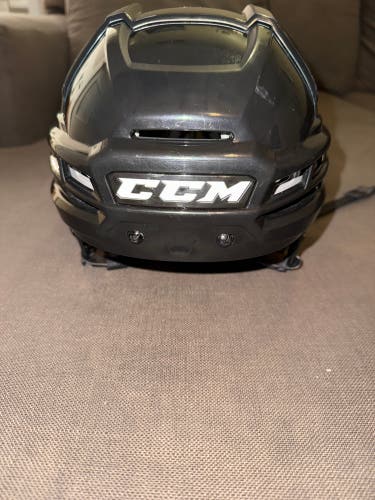 Large CCM Tacks 910 Helmet (Used)