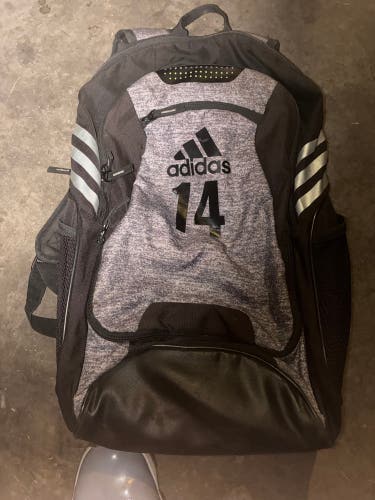 Black Adult Unisex Large/Extra Large Adidas Backpack (Used)