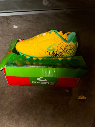 Yellow Kids 11K (Little Kids) Rawlings Cleats (New)