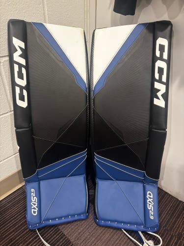31" CCM Axis 2.9 Goalie Leg Pads (New)