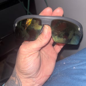 Gray Adult Unisex Oakley Sunglasses (Used)