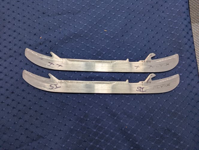 Bauer Fly-X 212