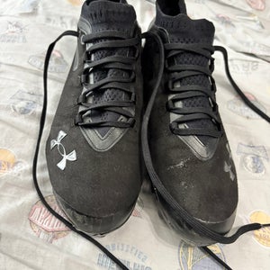 Men's Size M 7.5 (W 8.5) Under Armour Mid Top Molded Cleats (Used)