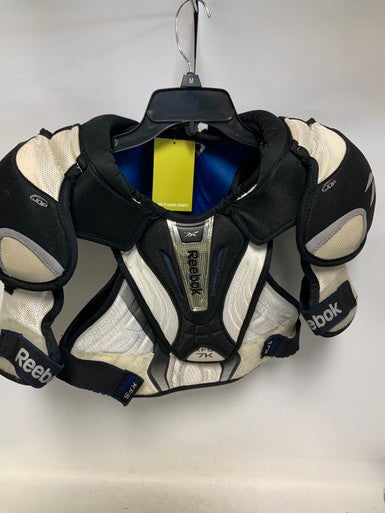 Used Reebok KFS 7K Senior Shoulder Pads MD 11823-S000035055