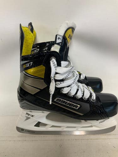 Used Bauer SUPREME S37 Junior Hockey Skate Junior 04 11823-S000035052