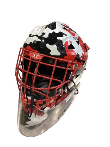 Used Itech GOALIE HELMET W/ THROAT GUARD Senior Goalie Helmet/Mask White MD 11884-S000054254