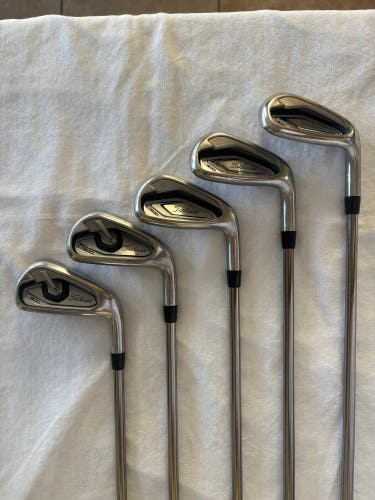 2018 Titleist T300 Right Handed Iron Set Regular Flex 5 Pieces Graphite Shaft (Used)