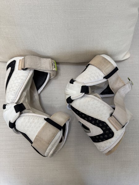 Large/Extra Large STX Cell V Arm Pads (Used)