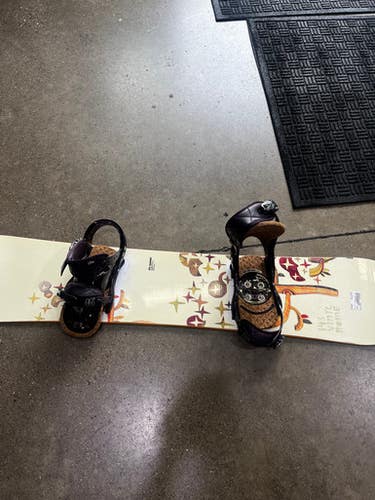 Used MENS SNOWBOARD Mens Board/Bindings White 137 cm 11605-S000201519