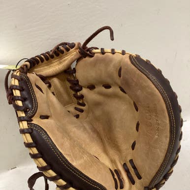 Used Akadema AGC98 BB/SB Catchers RH Throw Brown 32" 11725-S000491650