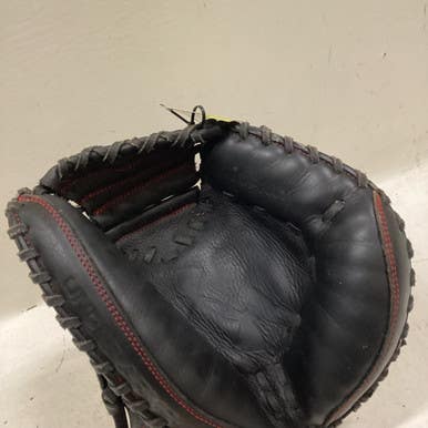 Used Under Armour UAGM-100Y BB/SB Catchers LH Throw Black 30" 11725-S000492655