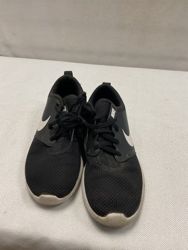 Nike Used Black Kid's Golf Shoes