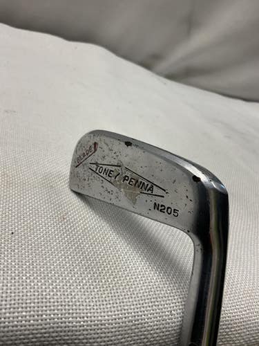 MacGregor Used Right Handed Men's Blade Putter